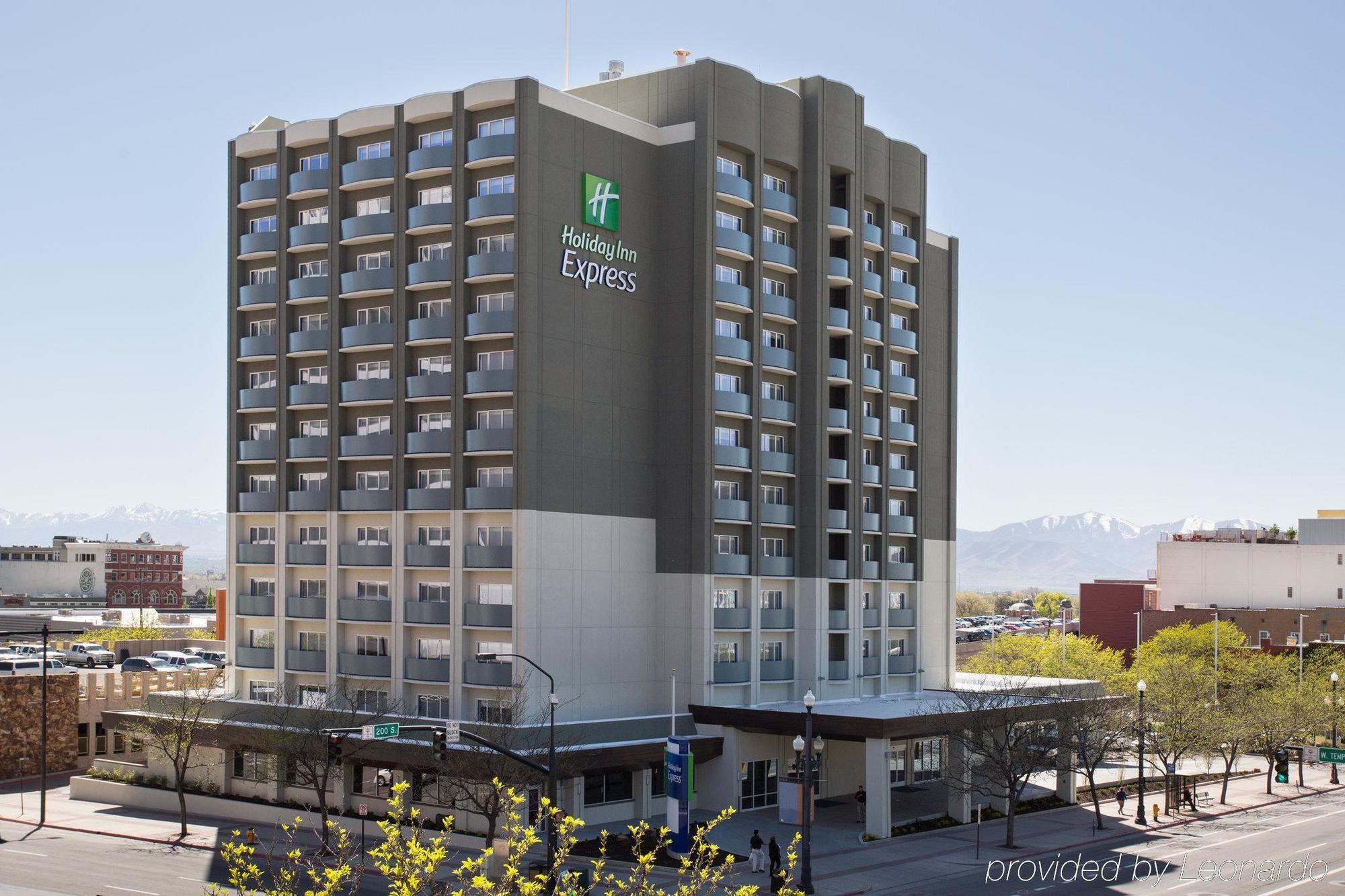 Holiday Inn Express Gatlinburg Downtown By Ihg Exterior photo